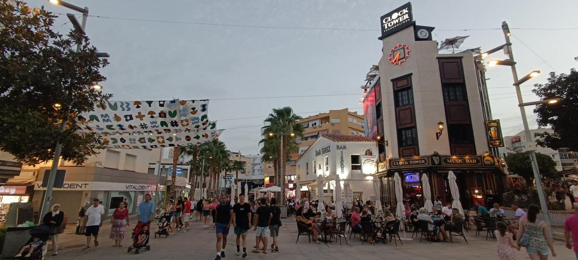 Apartamento Una Habitacion Supercentrico Torremolinos Luaran gambar